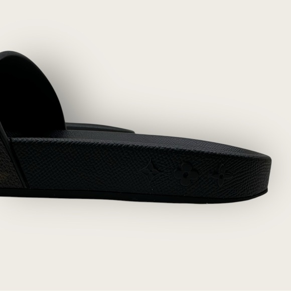 Louis Vuitton | Waterfront Monogram Mule Slides | Men's 6.5 US | Women's 8 US - Picture 11 of 16
